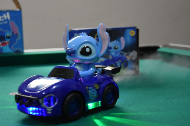 Stitch Auto na Paru